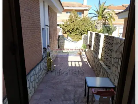 Chalet en Madrigueras