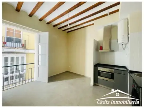 Estudio en Centro - Mercado de Abastos