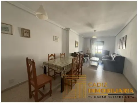 Piso en calle Benito Pérez Galdós