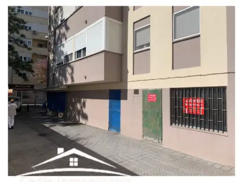 Local comercial en Avenida Segunda Aguada