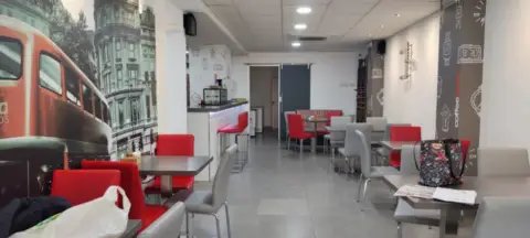 Local comercial en Avenida de la Rambleta