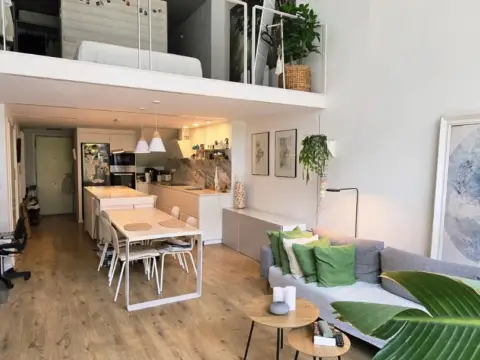 Dúplex en Carrer de la Creu Roja