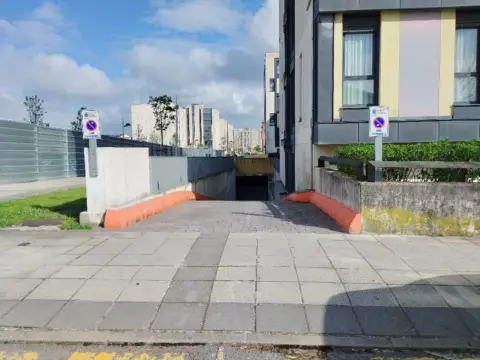 Garaje en calle Carmen Bravo Villasante