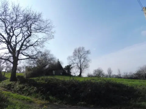 Terreno en calle Catañera