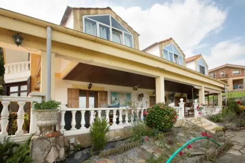 Chalet unifamiliar en calle Pedroso