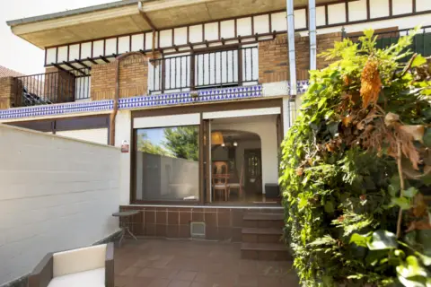 Chalet adosado en calle de Pedro Velarde