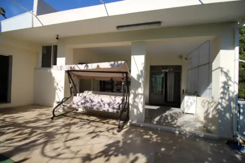 Chalet rústico en calle Cenia