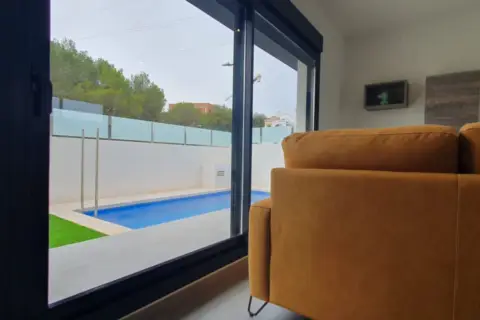 Chalet adosado en Punta Prima-Ciñuelica-Alameda del Mar
