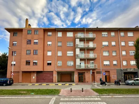 Piso en Travesía de Tomás de Burgui, 13