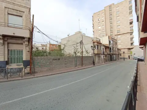 Terreno en Avenida del Carril, 26