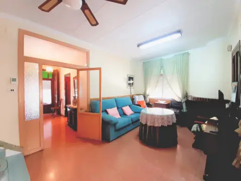 Casa en calle de Ramón y Cajal