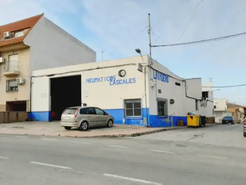 Local comercial en Avenida de Doctor Pedro Guillén