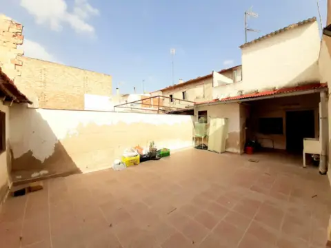Casa en calle de Ramón y Cajal