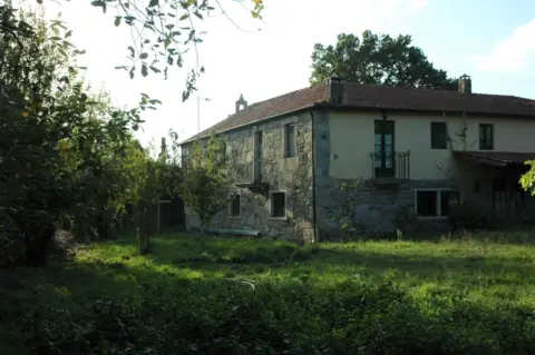 Casa rústica en calle Vilaquinte
