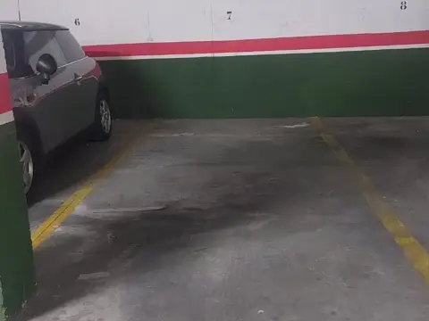 Garaje en calle Leones