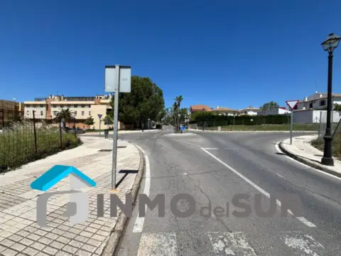 Terreno en calle de Don Juan de Borbón