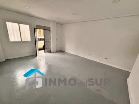 Local comercial en calle de José Pena y Aguayo