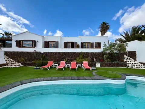 Chalet unifamiliar en Las Caleras