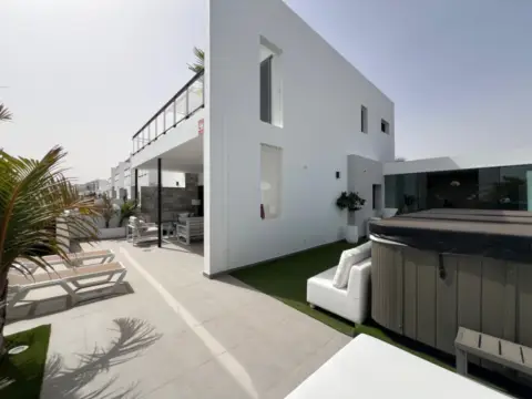 Casa unifamiliar en Los Ancones