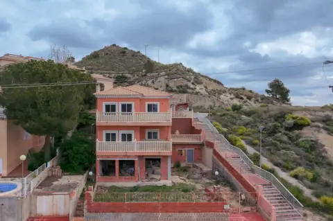 Casa en calle Almarjales