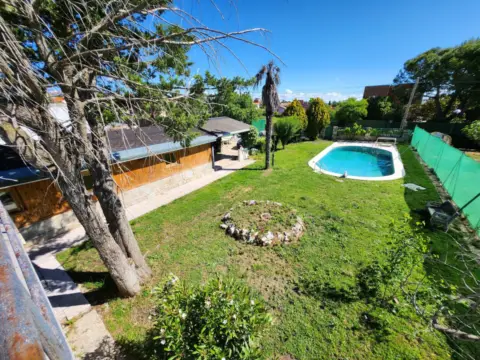 Chalet unifamiliar en calle de Mondejar