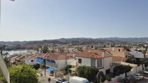 Chalet adosado en calle Abenarabi