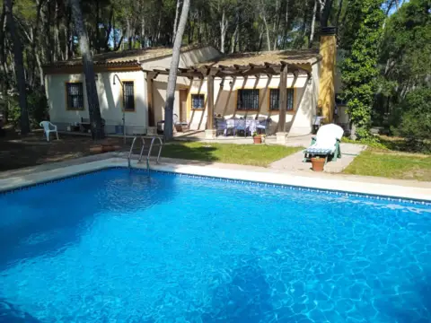 Chalet unifamiliar en Urbanización Pinares del Júcar
