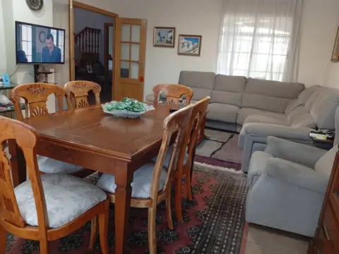 Chalet unifamiliar en La Gineta