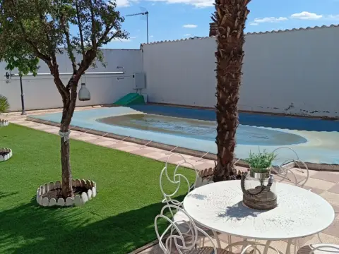 Chalet unifamiliar en La Gineta