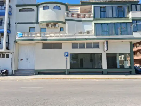 Local comercial en Carrer del Cid