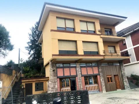 Piso en calle de Jazmín, 10