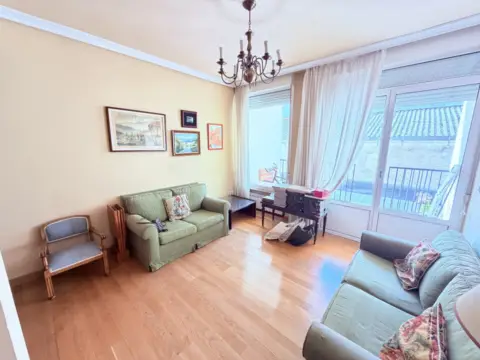 Piso en calle de la Florida