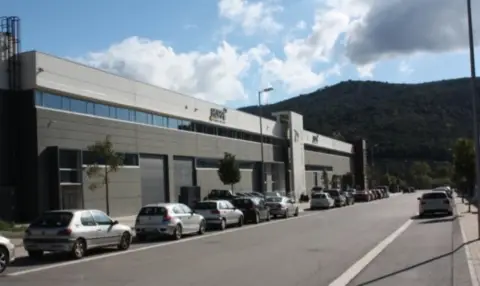 Industrial building in Carrer de la Tecnología, 100