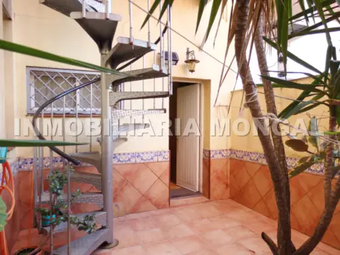 Chalet adosado en Carrer de Miquel