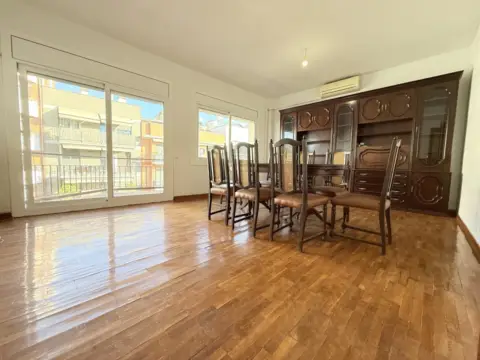 Piso en Avinguda de la Mare de Déu de Montserrat