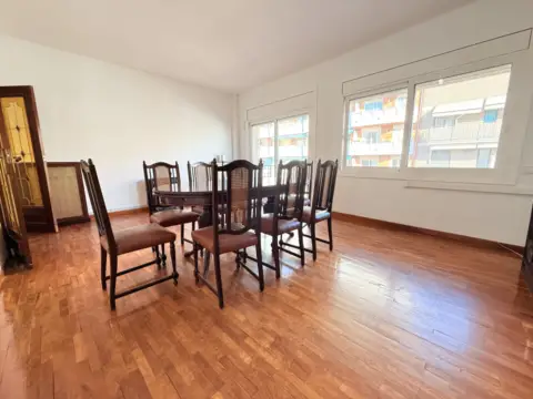 Piso en Avinguda de la Mare de Déu de Montserrat