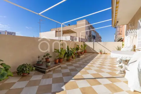 Edificio en Carrer Cinc