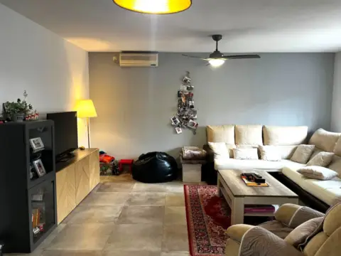 Chalet pareado en Avenida de La Sagra, 105