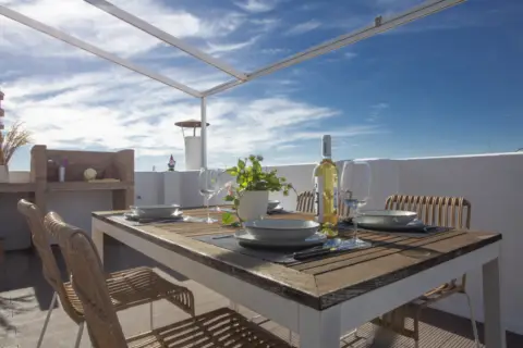 Apartamento en Avinguda de Peris y Valero, 46