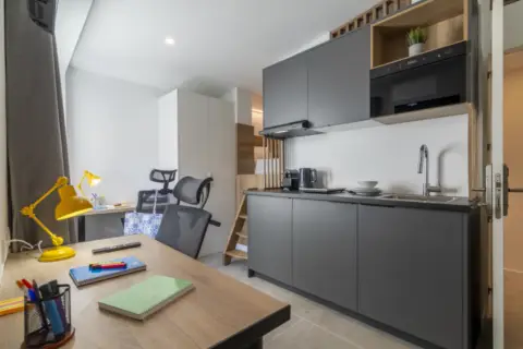 Estudio en calle de los Hermanos Villalonga