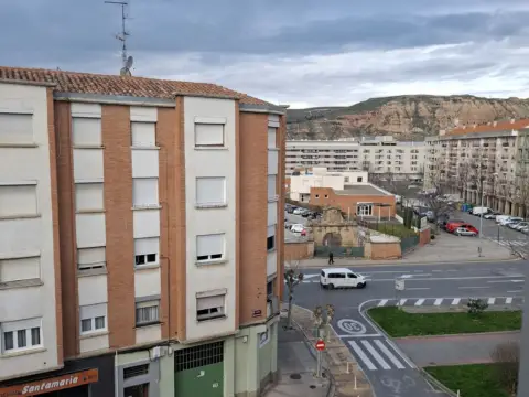 Piso en calle de la Manzanera