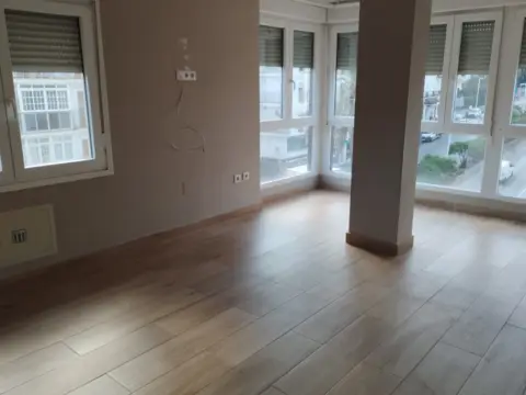 Piso en Avenida de las Fuerzas Armadas