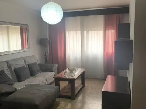 Piso en calle Fuente Nueva