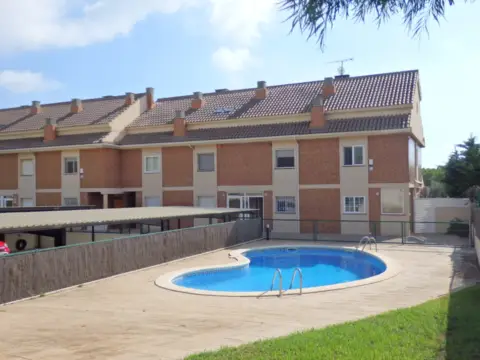 Chalet adosado en VIA d'Augusta, 147