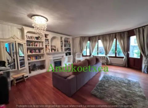 Chalet adosado en calle Zuazo