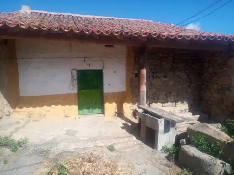 Casa en calle Reina, 7