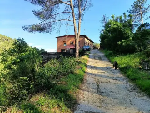 Casa en calle Rio Arbillas, nº Sn in Arenas de San Pedro · Arenas de San Pedro
