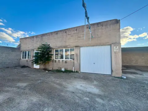 Chalet en calle Zona Alrededores de Totana, nº S/N