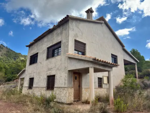 Chalet en calle Zona Sierra Espuña - Caruana, nº S/N