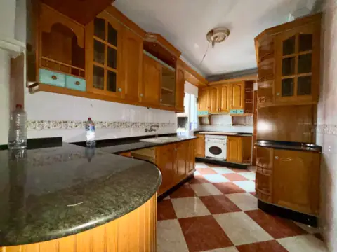 Piso en Avenida Zona Centro, nº S/N